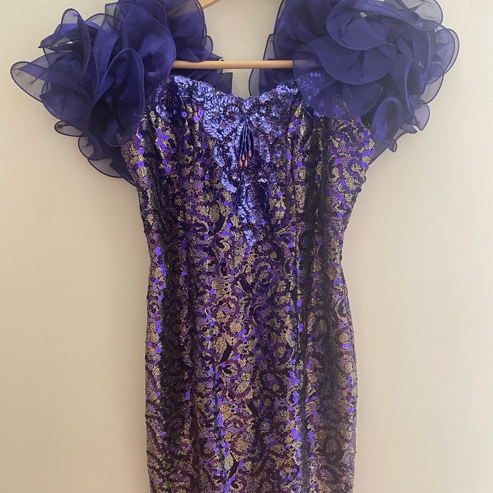 gold women’s sz 5/6 vintage 80s formal dress